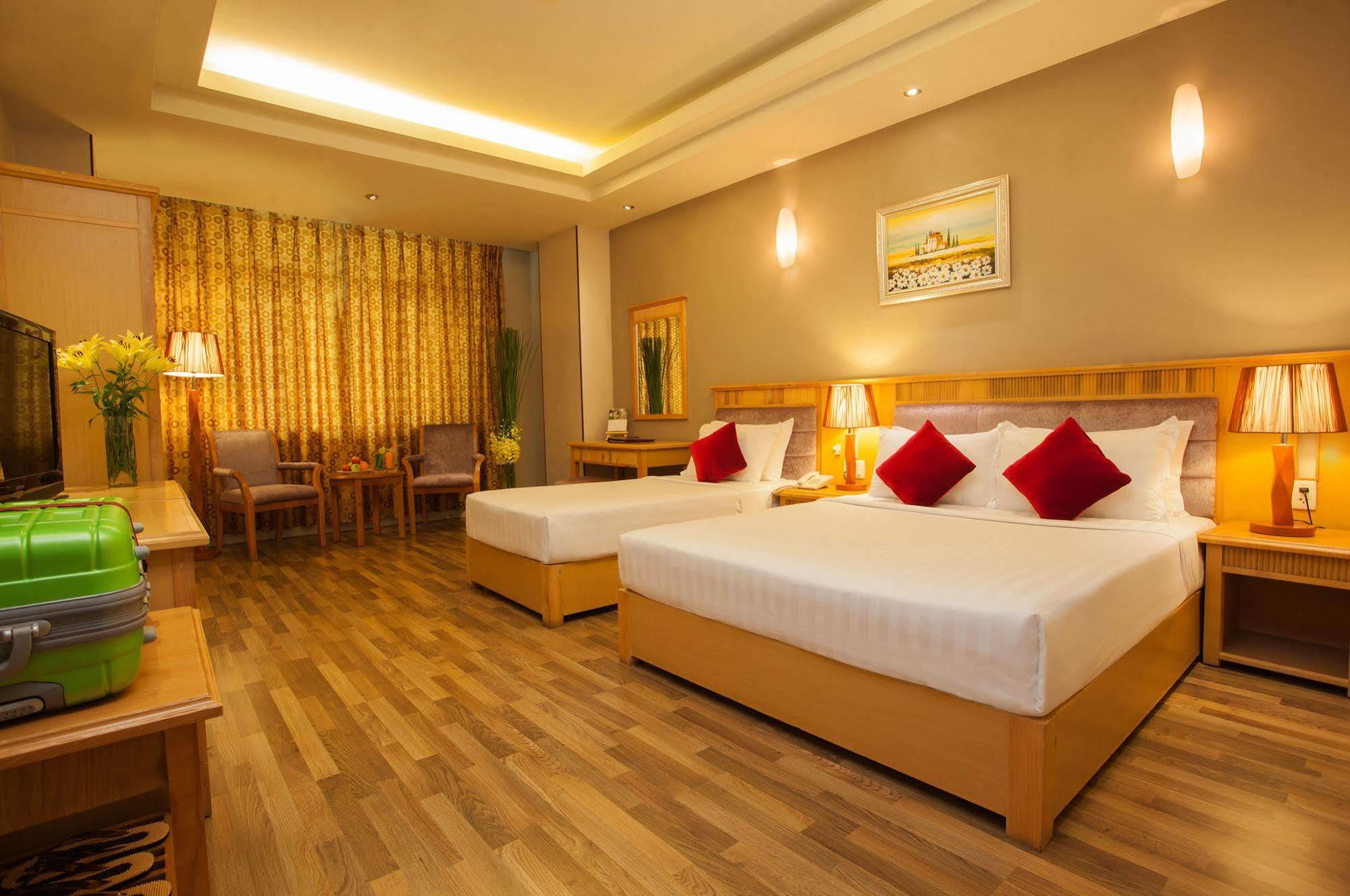 Silverland Min Hotel Ho Chi Minh City Exterior photo